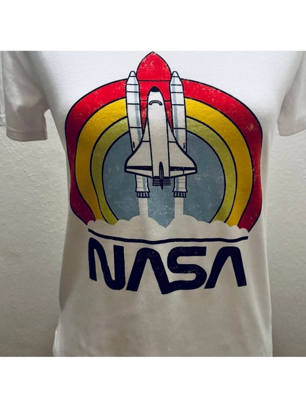 NEW NASA Space Shuttle Graphic Short Sleeve Tee (NWOT) - Picture 4 of 8